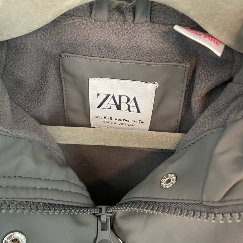 ZARA WATER RESISTANT RUBBERIZED SET - Picture 4 of 13